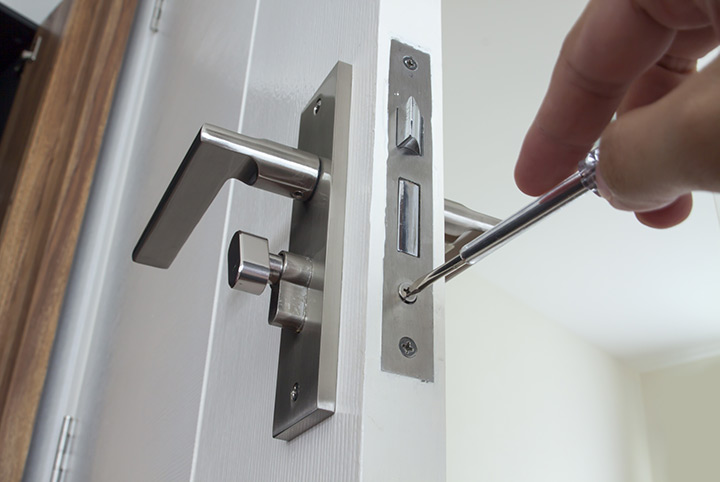 Our local locksmiths are able to repair and install door locks for properties in Great Missenden and the local area.
